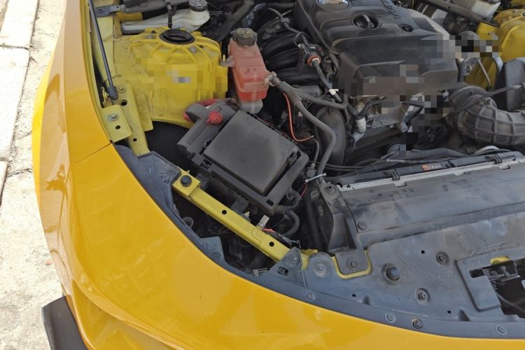 Used Chevrolet Camaro  Engine Bay Right