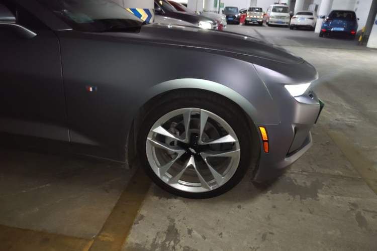 Used Chevrolet Camaro  Right Front Wheel Hub