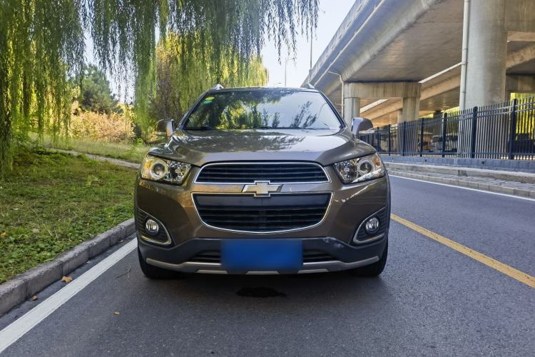 Used Chevrolet Captiva 2015 2.4L Two-Wheel Drive Urban Version 7 Seats Exterior 1