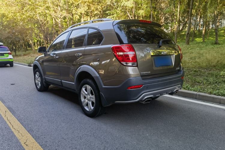 Used Chevrolet Captiva 2015 2.4L Two-Wheel Drive Urban Version 7 Seats Exterior 3
