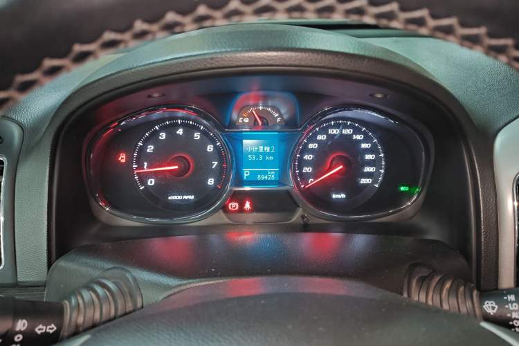 Used Chevrolet Captiva 2017 2.4L 4x4 Flagship Edition 7-Seater Instrument Cluster