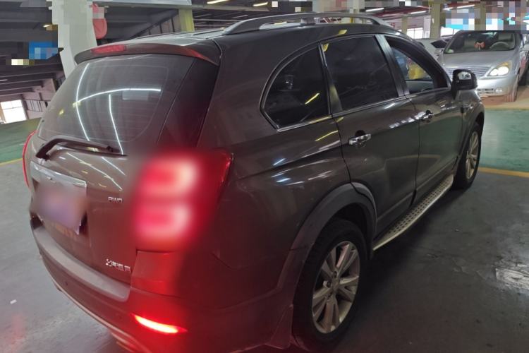 Used Chevrolet Captiva 2017 2.4L 4x4 Flagship Edition 7-Seater Rear Right 45 Deg