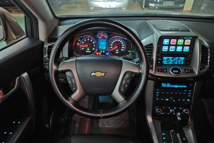 Used Chevrolet Captiva 2017 2.4L 4x4 Flagship Edition 7-Seater Steering Wheel