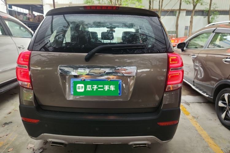 Used Chevrolet Captiva 2017 2.4L 4x4 Flagship Edition 7-Seater Exterior 4