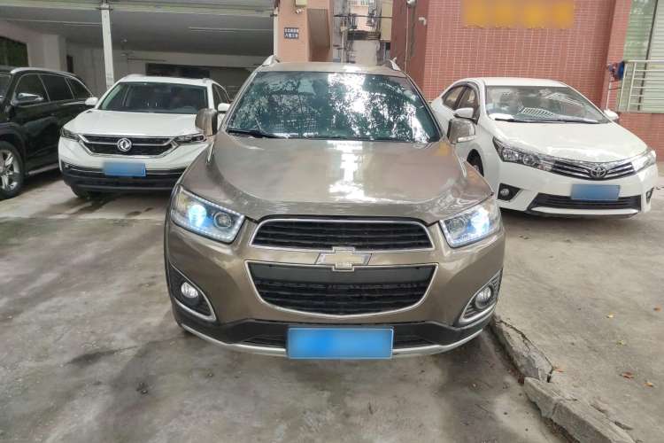 Used Chevrolet Captiva 2015 2.4L Two-Wheel Drive Urban Version 7 Seats Front
