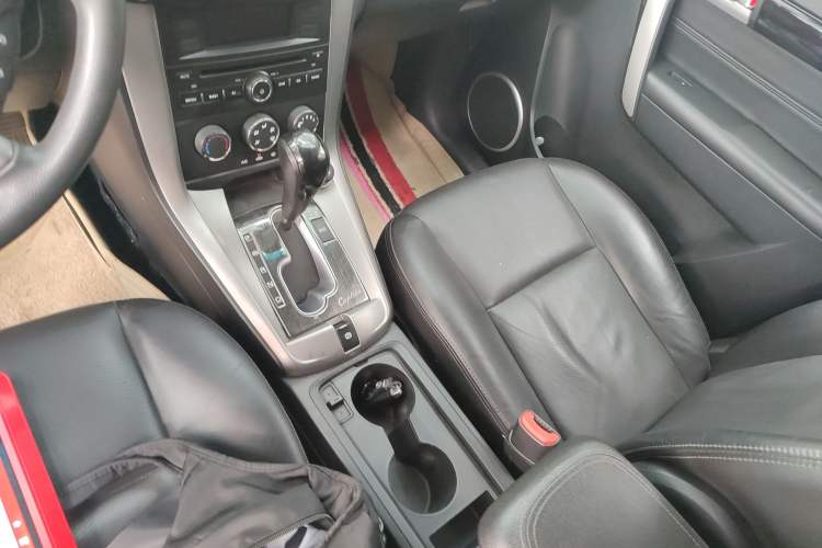 Used Chevrolet Captiva 2015 2.4L Two-Wheel Drive Urban Version 7 Seats Gear Lever