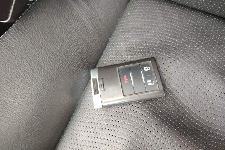 Used Chevrolet Captiva 2015 2.4L 4x4 Flagship Edition 7-Seater Interior 1