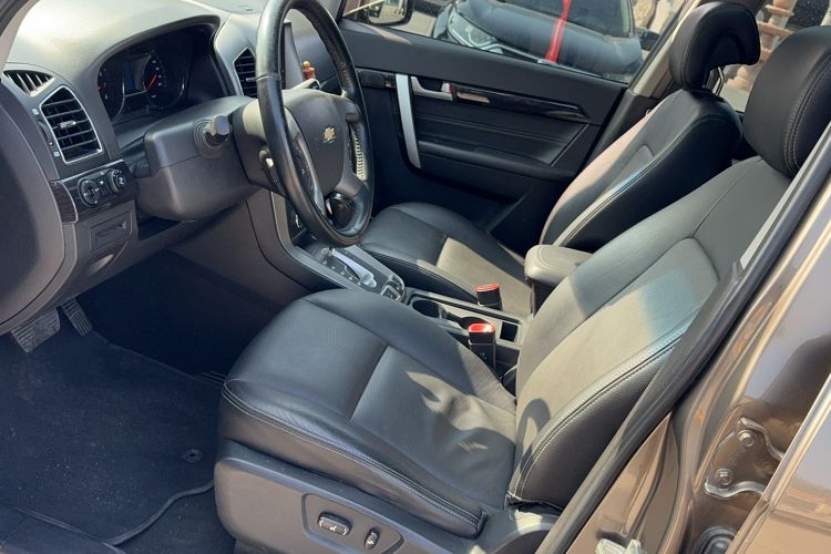Used Chevrolet Captiva 2015 2.4L 4x4 Flagship Edition 7-Seater Left Front Seat