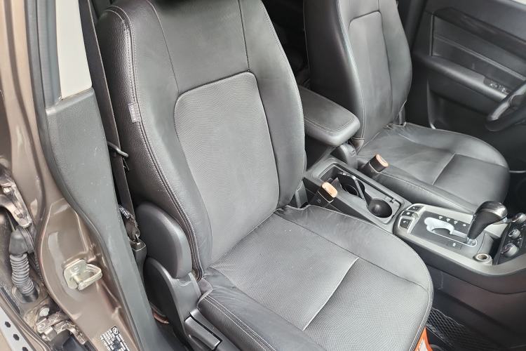 Used Chevrolet Captiva 2017 2.4L 4x4 Flagship Edition 7-Seater Right Front Seat