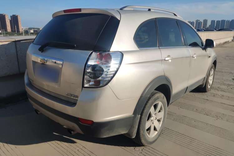Used Chevrolet Captiva 2012 2.4L Two-Wheel Drive City Edition 5 Seats Exterior 3