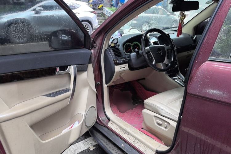 Used Chevrolet Captiva 2008 2.4 AT 7-Seater Luxury Version Driver Seat