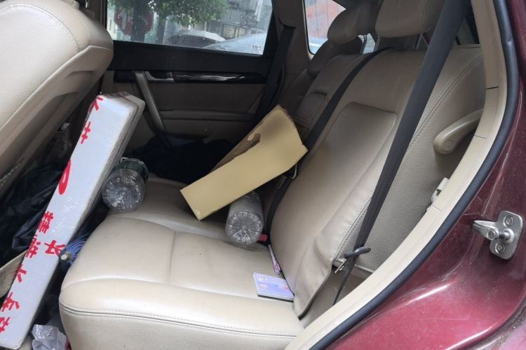 Used Chevrolet Captiva 2008 2.4 AT 7-Seater Luxury Version Left Rear Seat