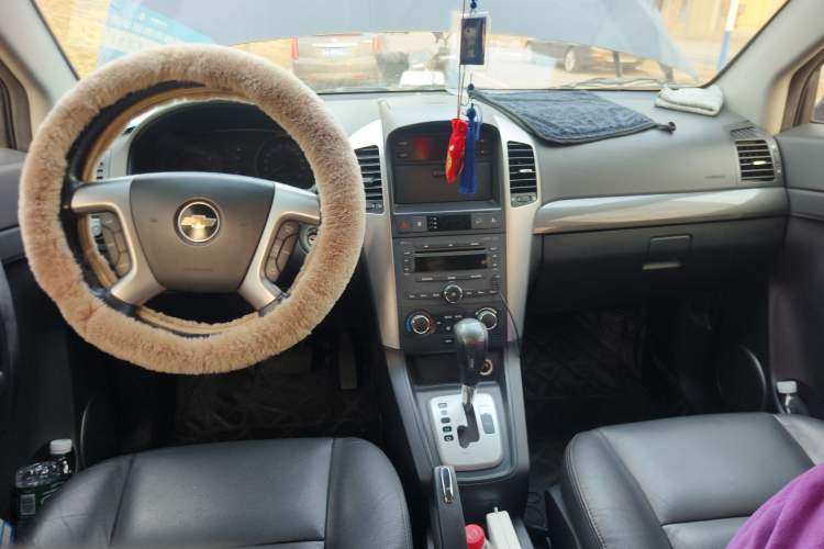 Used Chevrolet Captiva 2010 3.2 AT 7-Seater Flagship Edition Center Console