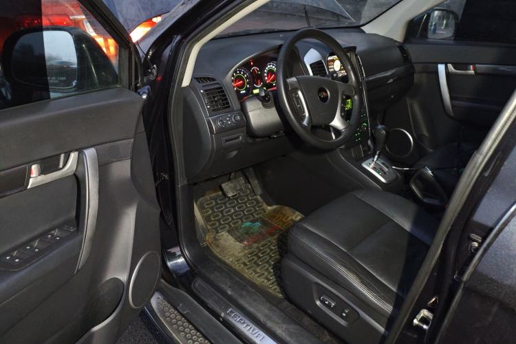 Used Chevrolet Captiva 2010 3.2 AT 7-Seater Flagship Edition Driver Seat