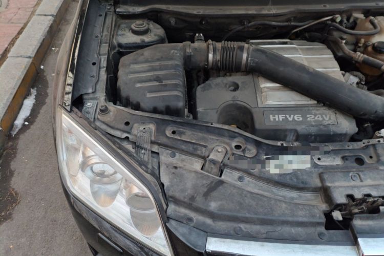 Used Chevrolet Captiva 2010 3.2 AT 7-Seater Flagship Edition Engine Bay Right