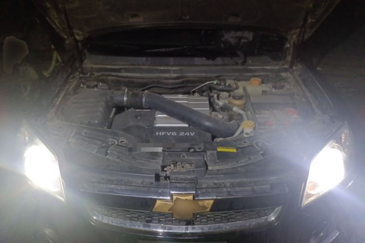 Used Chevrolet Captiva 2010 3.2 AT 7-Seater Flagship Edition Engine Bay