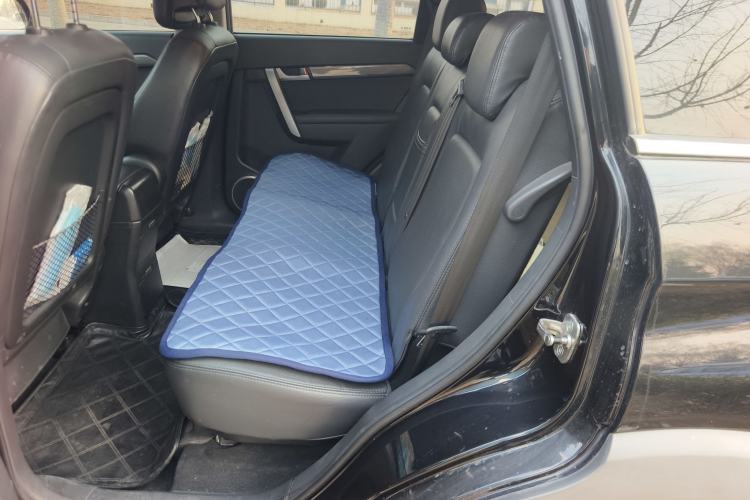 Used Chevrolet Captiva 2010 3.2 AT 7-Seater Flagship Edition Left Rear Seat
