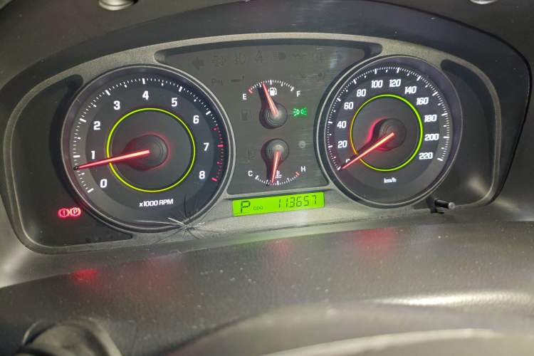 Used Chevrolet Captiva 2010 3.2 AT 7-Seater Flagship Edition Odometer Close Up