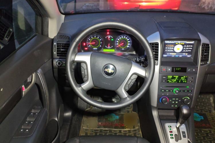 Used Chevrolet Captiva 2010 3.2 AT 7-Seater Flagship Edition Steering Wheel