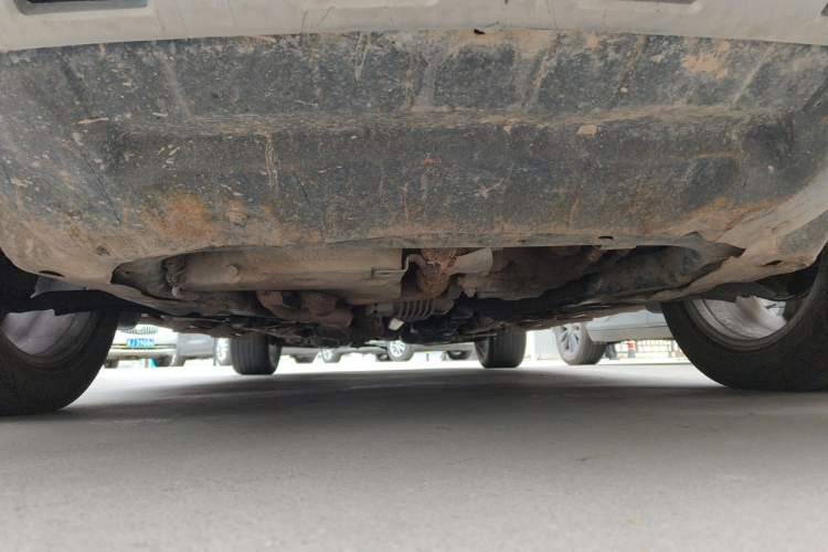 Used Chevrolet Captiva 2010 3.2 AT 7-Seater Flagship Edition Chassis Front