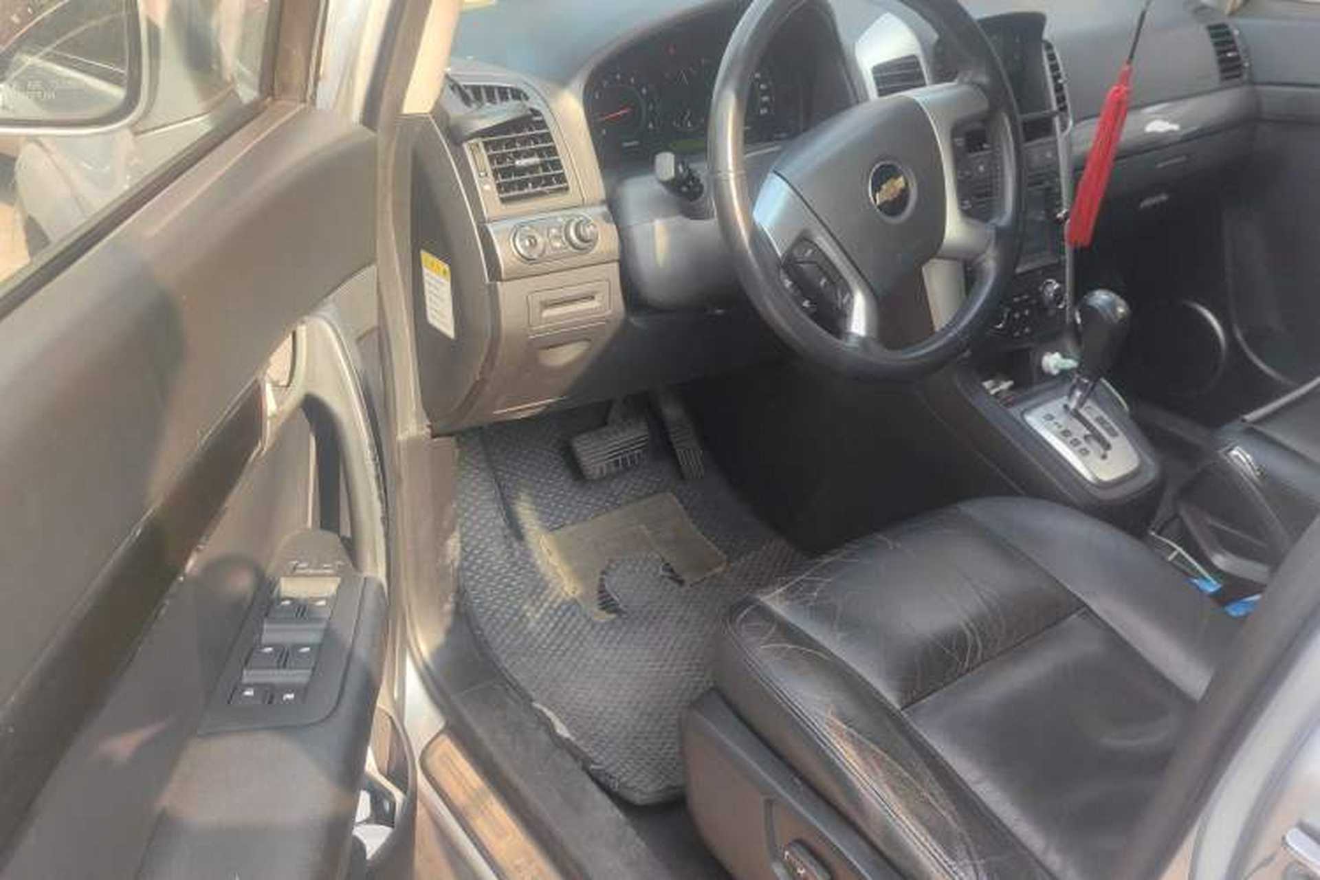 Used Chevrolet Captiva 2010 3.2 AT 7-Seater Flagship Edition Driver Seat