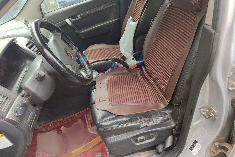 Used Chevrolet Captiva 2010 3.2 AT 7-Seater Flagship Edition Left Front Seat