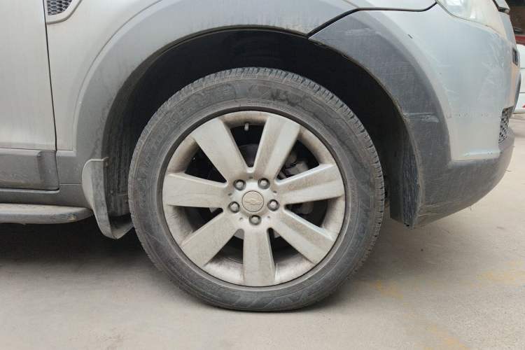 Used Chevrolet Captiva 2010 3.2 AT 7-Seater Flagship Edition Right Front Wheel Hub