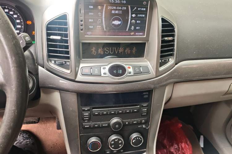 Used Chevrolet Captiva 2011 2.4 AT 5-Seater Comfort Edition Audio And AC Panel