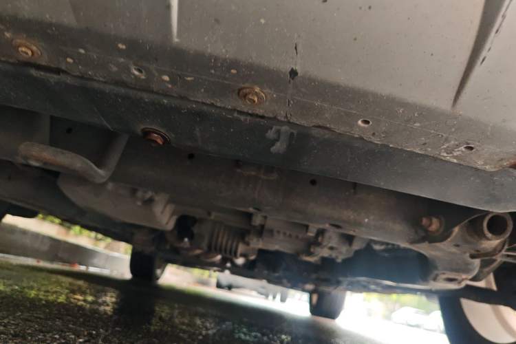 Used Chevrolet Captiva 2011 2.4 AT 5-Seater Comfort Edition Chassis Front