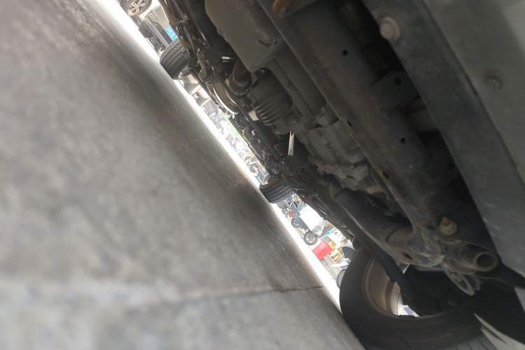 Used Chevrolet Captiva 2011 2.4 AT 7-Seater Luxury Edition Chassis Front