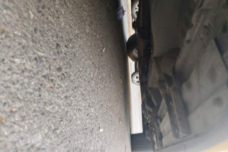Used Chevrolet Captiva 2011 2.4 AT 7-Seater Luxury Edition Chassis Front Left