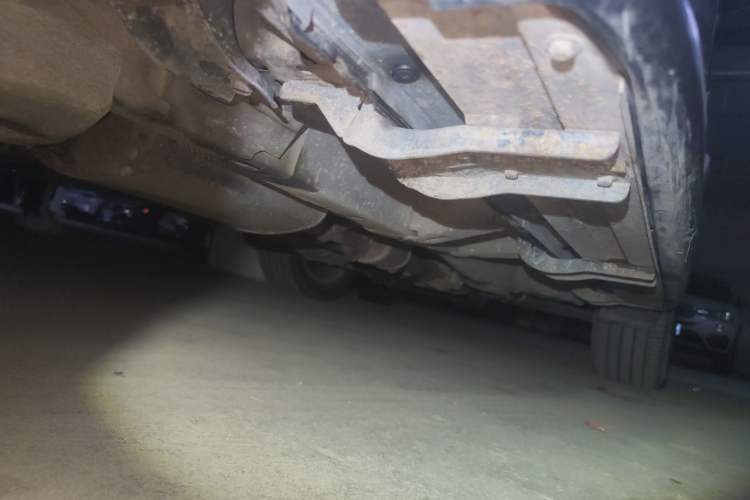 Used Chevrolet Captiva 2011 2.4 AT 7-Seater Luxury Edition Chassis Rear Right