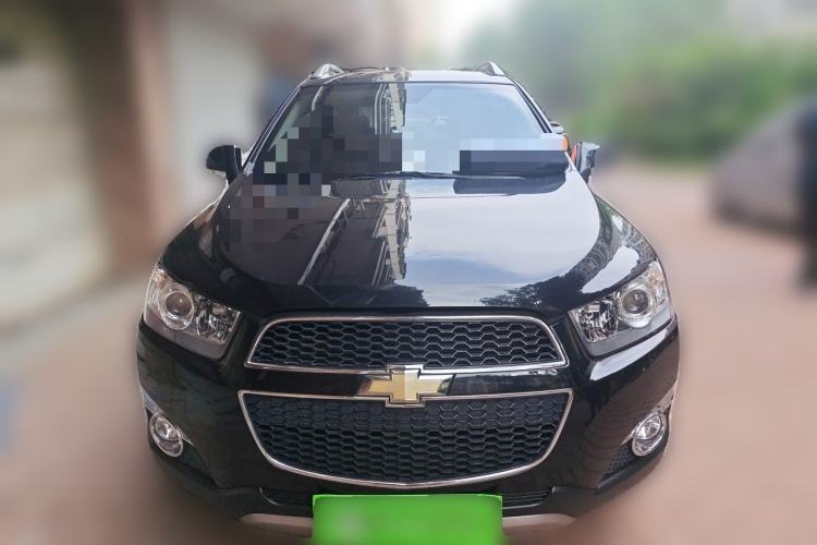 Used Chevrolet Captiva 2011 2.4 AT 7-Seater Luxury Edition Front
