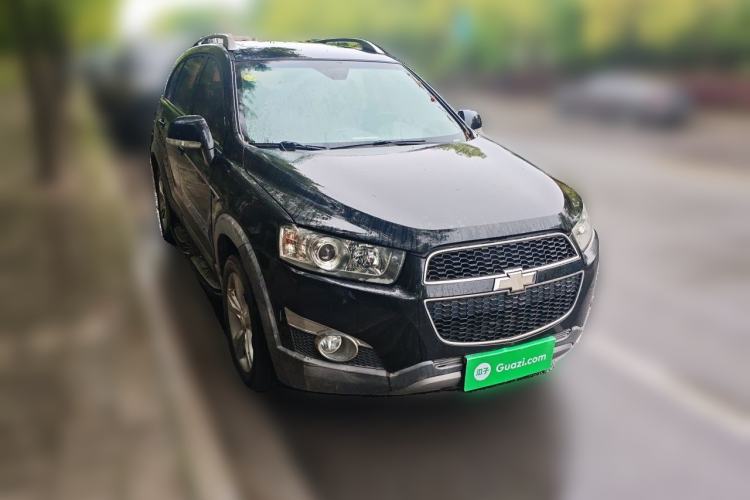 Used Chevrolet Captiva 2011 2.4 AT 5-Seater Comfort Edition Front Right 45 Deg