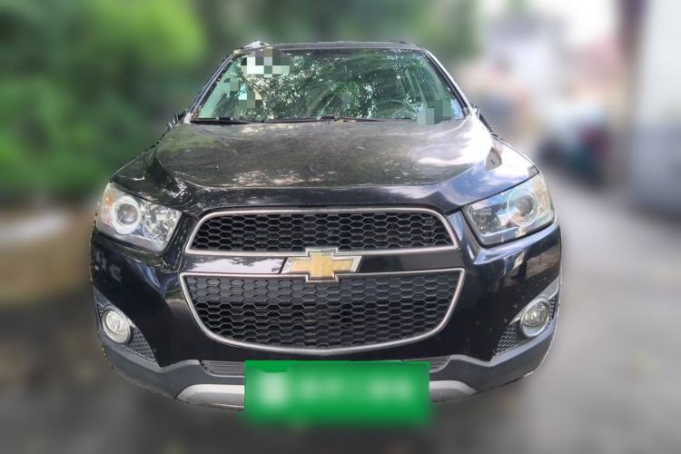 Used Chevrolet Captiva 2011 2.4 AT 7-Seater Luxury Edition Front