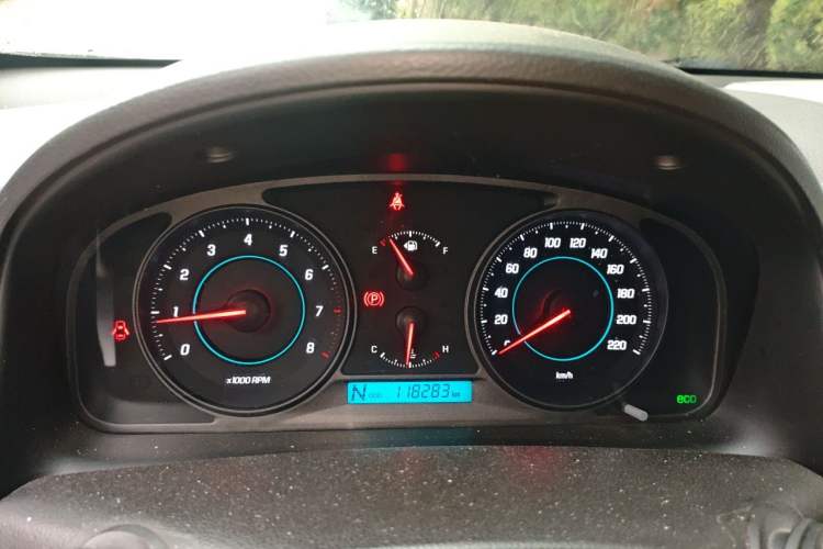 Used Chevrolet Captiva 2011 2.4 AT 5-Seater Comfort Edition Instrument Cluster