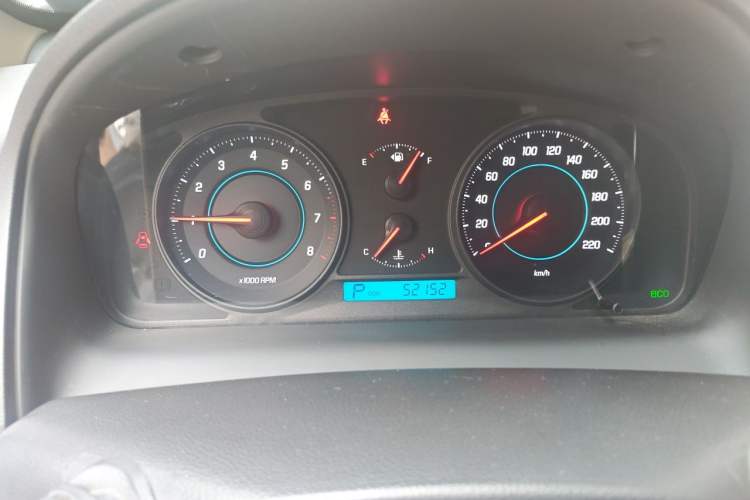 Used Chevrolet Captiva 2011 2.4 AT 7-Seater Luxury Edition Instrument Cluster