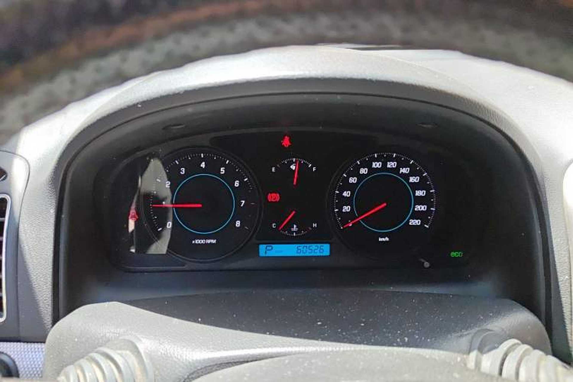 Used Chevrolet Captiva 2011 2.4 AT 7-Seater Luxury Edition Instrument Cluster