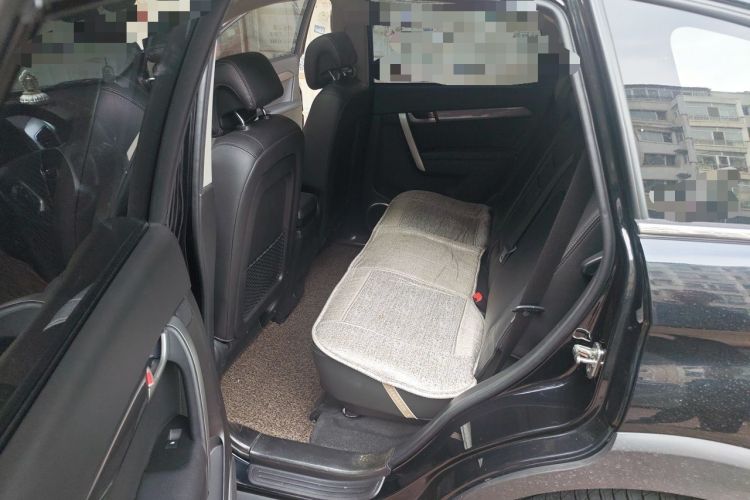 Used Chevrolet Captiva 2011 2.4 AT 7-Seater Luxury Edition Left Rear Seat