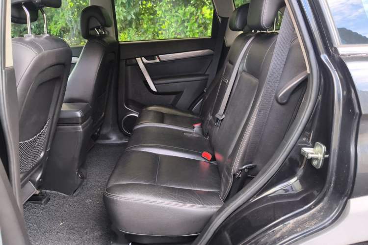 Used Chevrolet Captiva 2011 2.4 AT 7-Seater Luxury Edition Left Rear Seat
