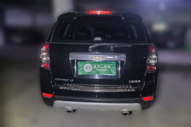 Used Chevrolet Captiva 2011 2.4 AT 7-Seater Luxury Edition Rear