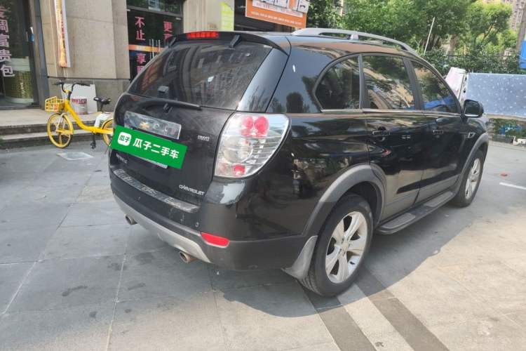 Used Chevrolet Captiva 2011 2.4 AT 7-Seater Luxury Edition Rear Right 45 Deg