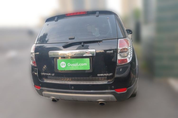 Used Chevrolet Captiva 2011 2.4 AT 7-Seater Luxury Edition Rear