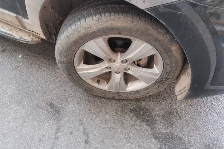 Used Chevrolet Captiva 2011 2.4 AT 5-Seater Comfort Edition Right Front Wheel Hub