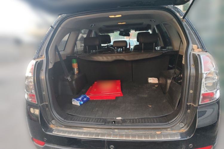 Used Chevrolet Captiva 2011 2.4 AT 7-Seater Luxury Edition Trunk