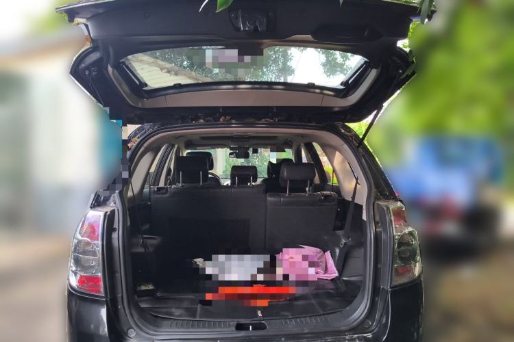 Used Chevrolet Captiva 2011 2.4 AT 7-Seater Luxury Edition Trunk