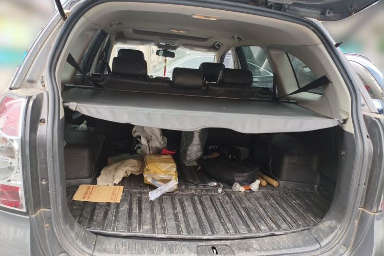 Used Chevrolet Captiva 2011 2.4 AT 7-Seater Luxury Navigation Edition Trunk