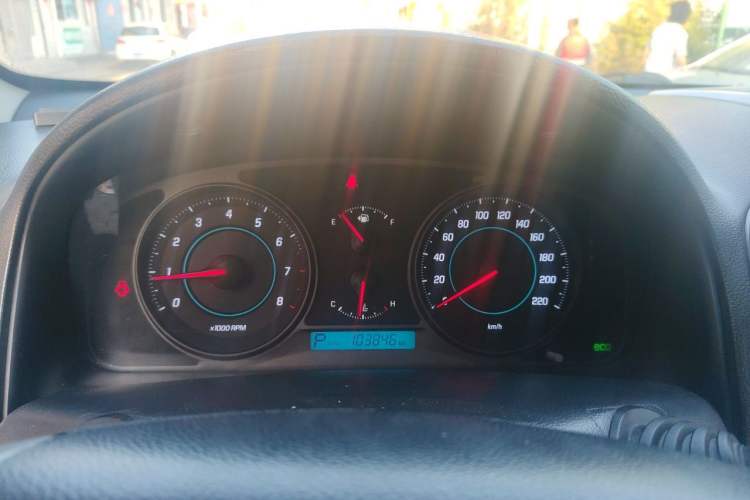 Used Chevrolet Captiva 2011 2.4 AT 7-Seater Luxury Edition Instrument Cluster