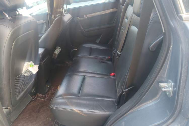 Used Chevrolet Captiva 2011 2.4 AT 7-Seater Luxury Edition Left Rear Seat