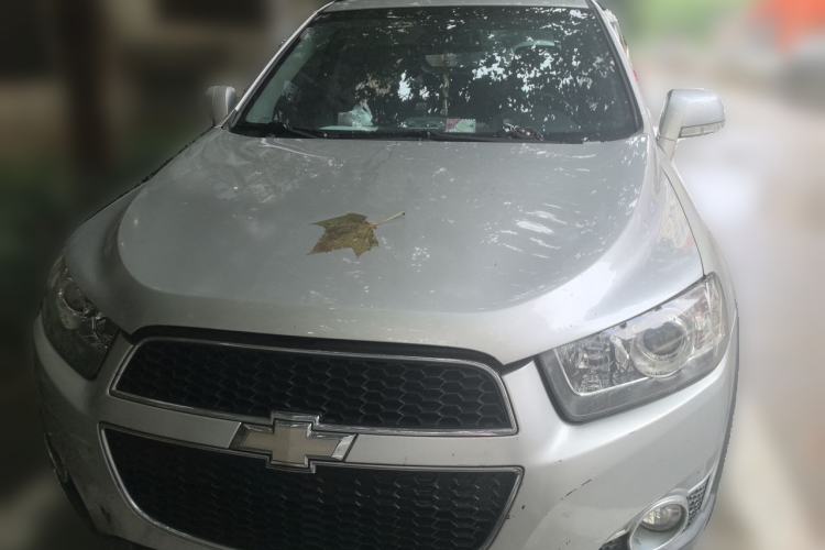 Used Chevrolet Captiva 2011 2.4 AT 7-Seater Luxury Edition Front